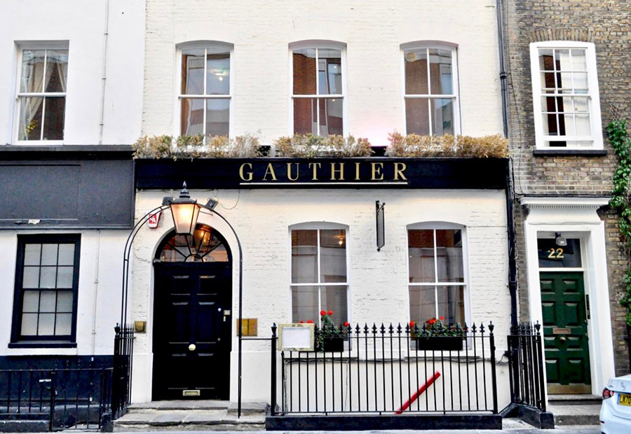 ロンドン中心部ソーホー地区にあるアレクシス・ゴーティエさんのヴィーガン・フレンチ「ゴーティエ」。美しいタウンハウスにふさわしい料理を提供している。