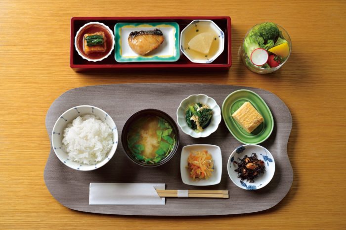 日本橋で堪能する料亭の朝食ビュッフェ 料理王国