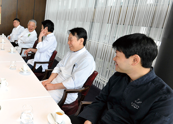 吉野建シェフ新刊 魂のひと皿 著者インタビュー 集大成としての一冊 Gourmet Traveller グルメ トラベラー パリ 東京 京都