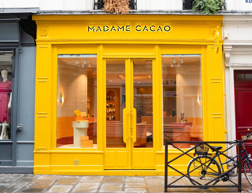 World news Paris : 黄色がテーマカラーのショコラティエ、クリステル